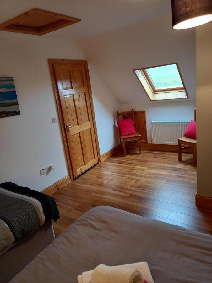 A New U Country Cottage Clynacartan Eksteriør bilde