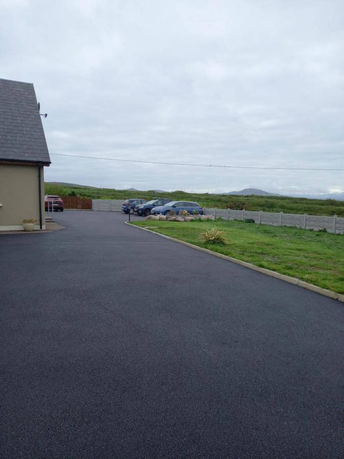 A New U Country Cottage Clynacartan Eksteriør bilde