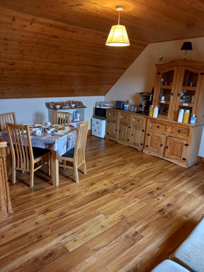 A New U Country Cottage Clynacartan Eksteriør bilde