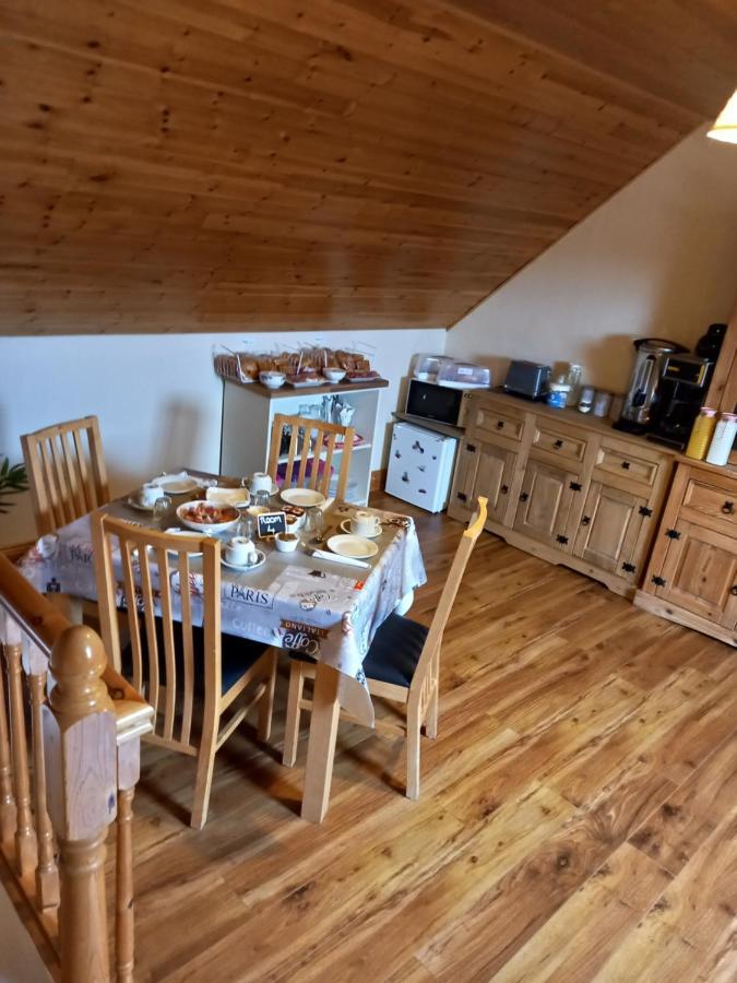 A New U Country Cottage Clynacartan Eksteriør bilde